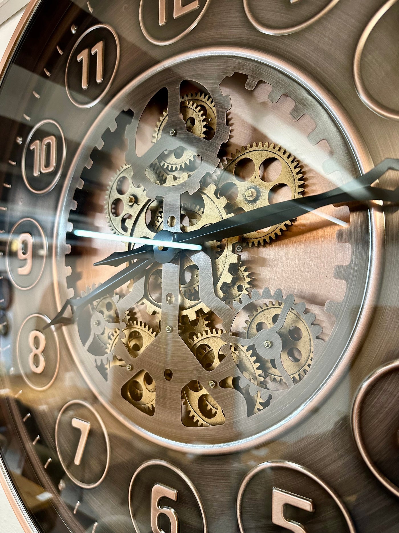 Shelton 46 cm Wanduhr Zahnrad Zählwerk Animation bronze Kupfer