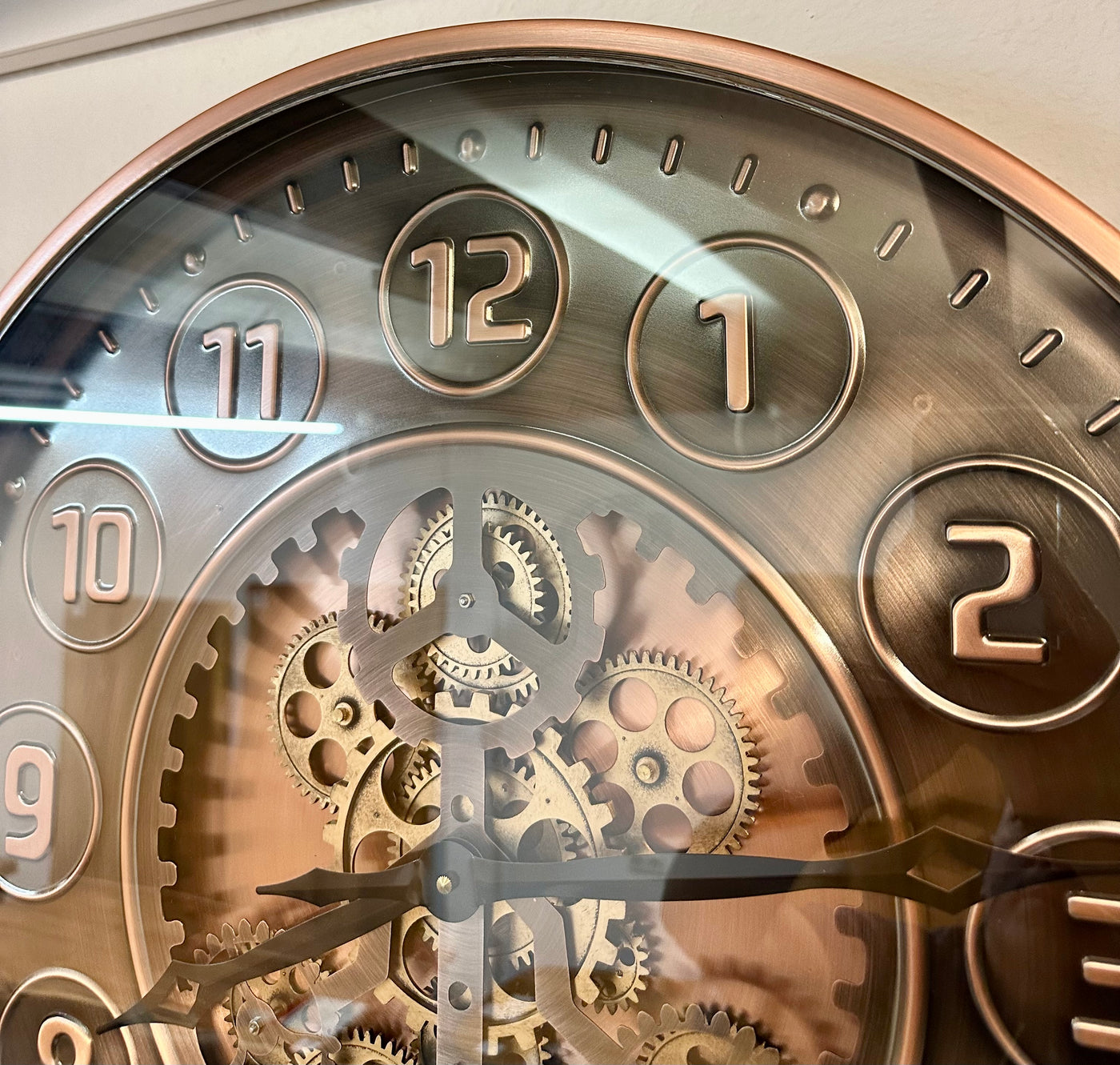 Shelton 46 cm Wanduhr Zahnrad Zählwerk Animation bronze Kupfer