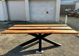 Rivertable Epoxidharz Esstisch Kernbuche 240 cm massiv mit Metall Spider Gestell