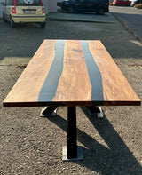 Rivertable Epoxidharz Esstisch Kernbuche 240 cm massiv mit Metall Spider Gestell