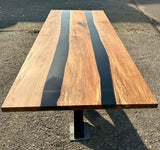 Rivertable Epoxidharz Esstisch Kernbuche 240 cm massiv mit Metall Spider Gestell