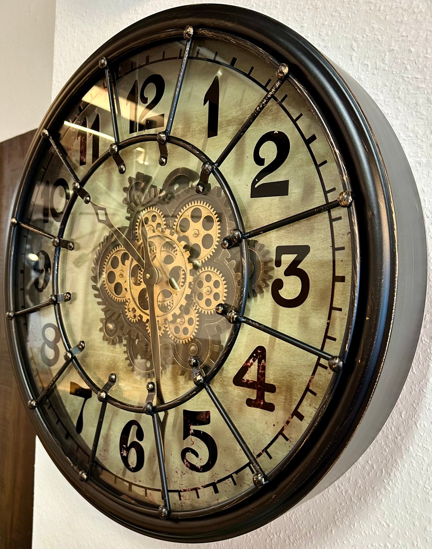 Große Wanduhr Robin Industrie Stil Zahnrad Zählwerk 60 cm Schwarz