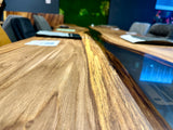 Epoxy Baumstamm Rivertable Esstisch Eiche 300 und 4 cm massiv mit Spider Gestell