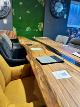 Epoxy Baumstamm Rivertable Esstisch Eiche 300 und 4 cm massiv mit Spider Gestell