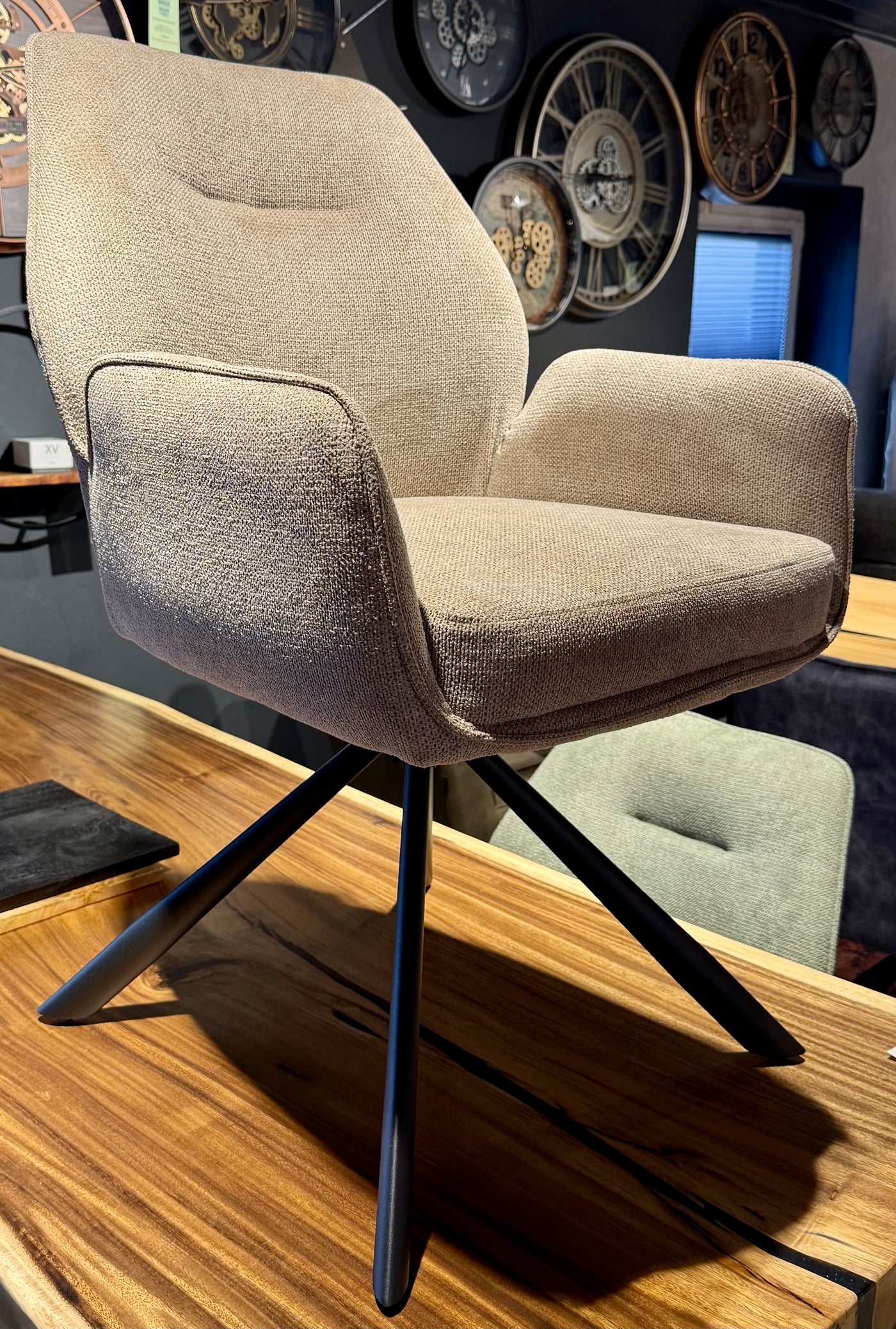 Drehbarer Mikrostoff Stuhl Toronto Armlehnen in 3 Farben