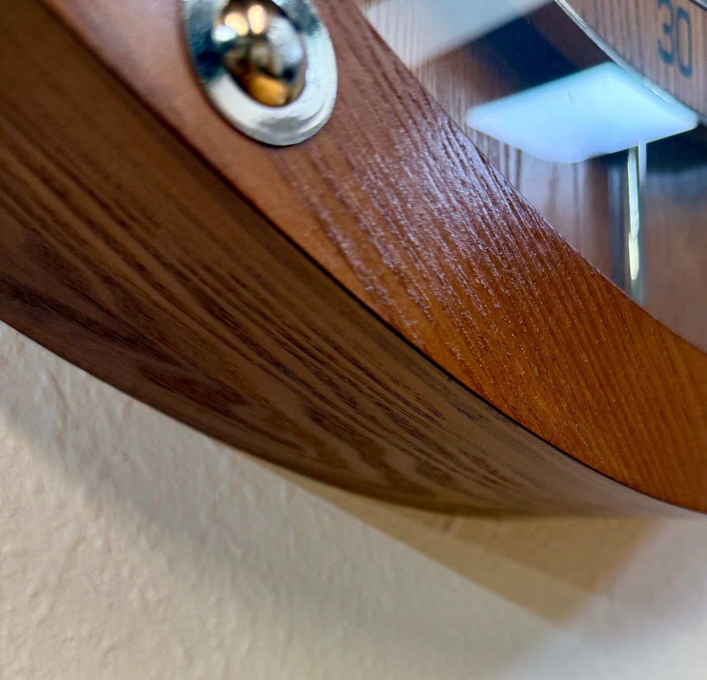 80 cm Zahnrad Wanduhr Bodensee aus Holz dunkelbraun animiert