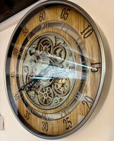 Horloge murale à engrenages 60 cm Düsseldorf chêne bois doré animée chrome