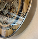 Horloge murale à engrenages 60 cm Düsseldorf chêne bois doré animée chrome