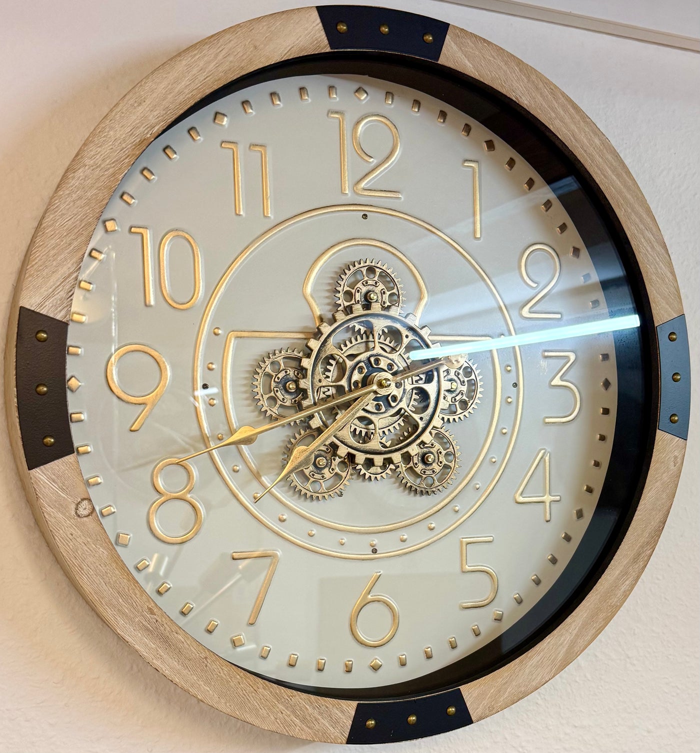50 cm Wanduhr Essen Mangoholz weiss schwarz gold Zahnrad Wand Uhr Industrial whitewash
