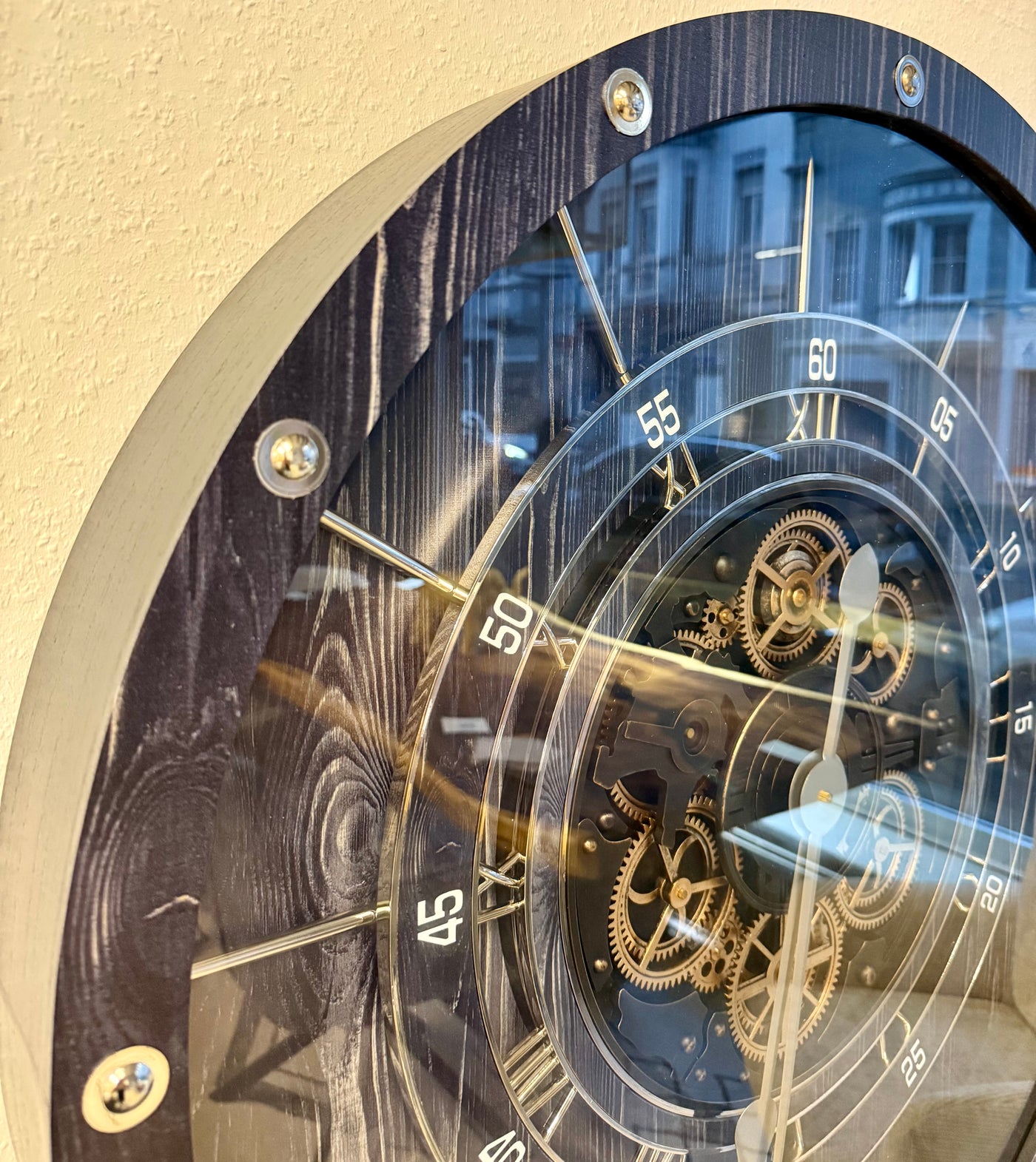 Zahnrad Wanduhr Hannover 80 cm schwarz anthrazit animiert