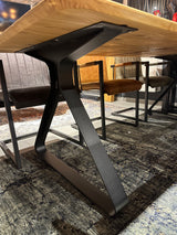 Vollmetall Triangle Massivstahl Gestell Set schwarz pulverbeschichtet für Tischplatten