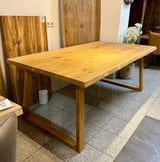Esstisch Olpe Eiche massiv 180 bis 300 cm in 4,5 cm Dicke Holz geölt mit Holzgestell Trapez 8 Größen