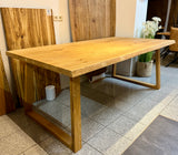 Esstisch Olpe Eiche massiv 180 bis 300 cm in 4,5 cm Dicke Holz geölt mit Holzgestell Trapez 8 Größen
