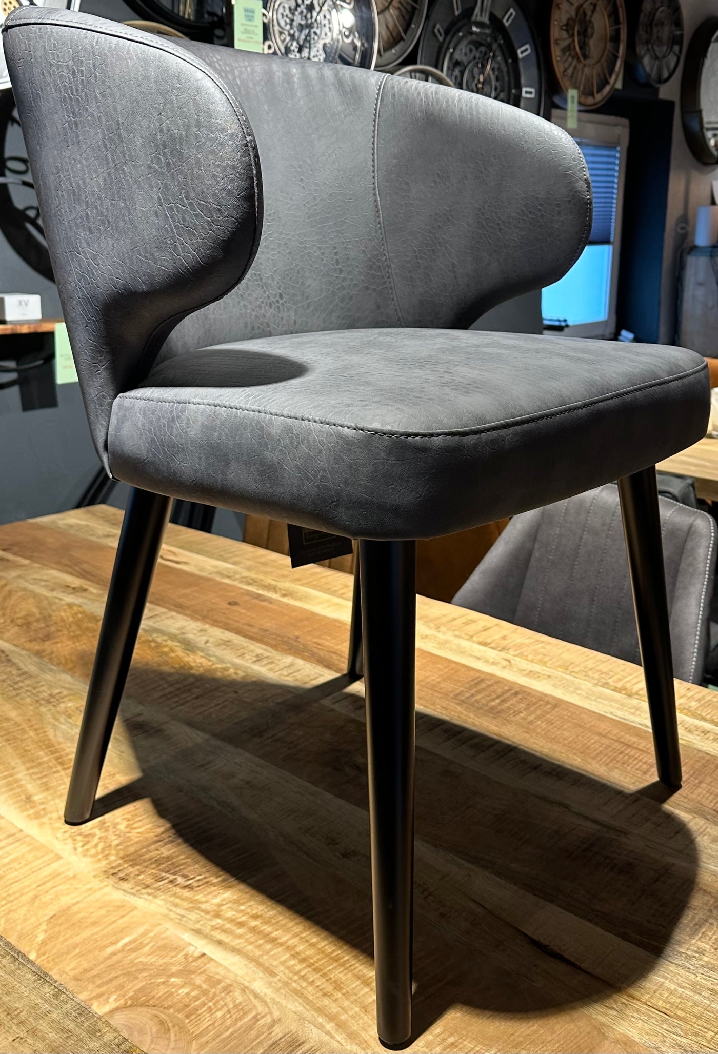 Chaise en similicuir Fiori 2 couleurs Sable Anthracite