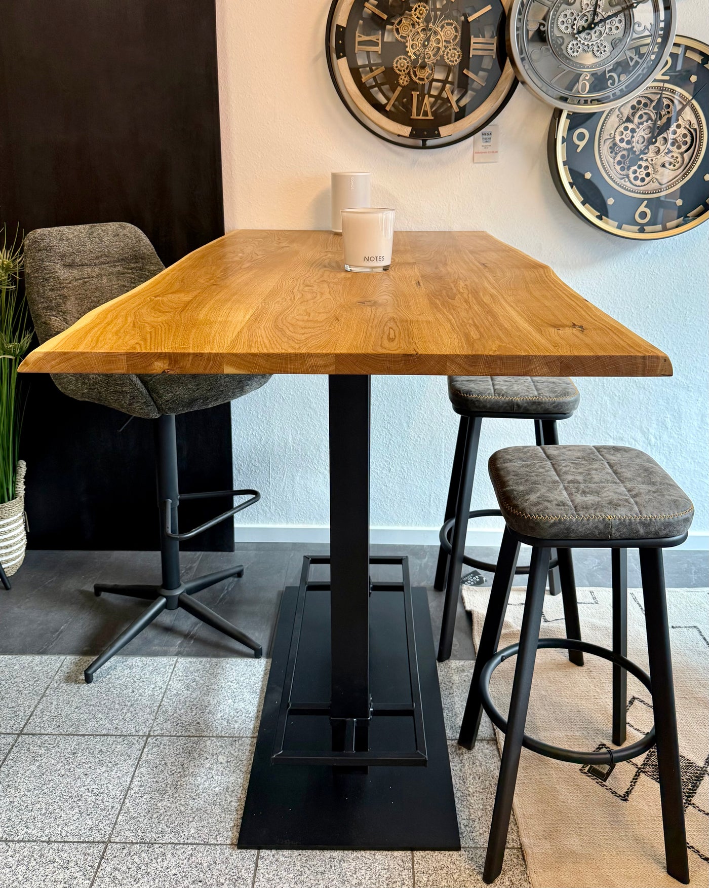 Table de bar Düsseldorf chêne massif pur 160 à 240 cm, épaisseur 3 cm, bois huilé avec pied colonne en métal noir, 5 tailles