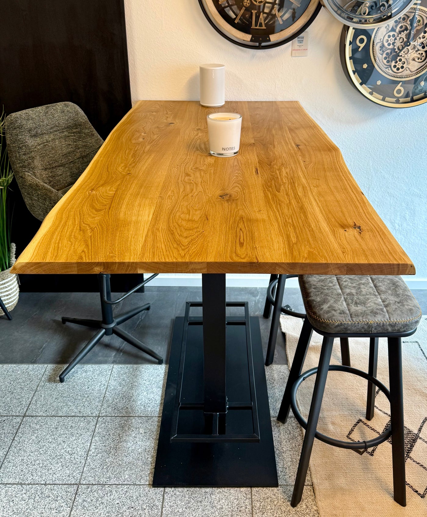 Table de bar Düsseldorf chêne massif pur 160 à 240 cm, épaisseur 3 cm, bois huilé avec pied colonne en métal noir, 5 tailles