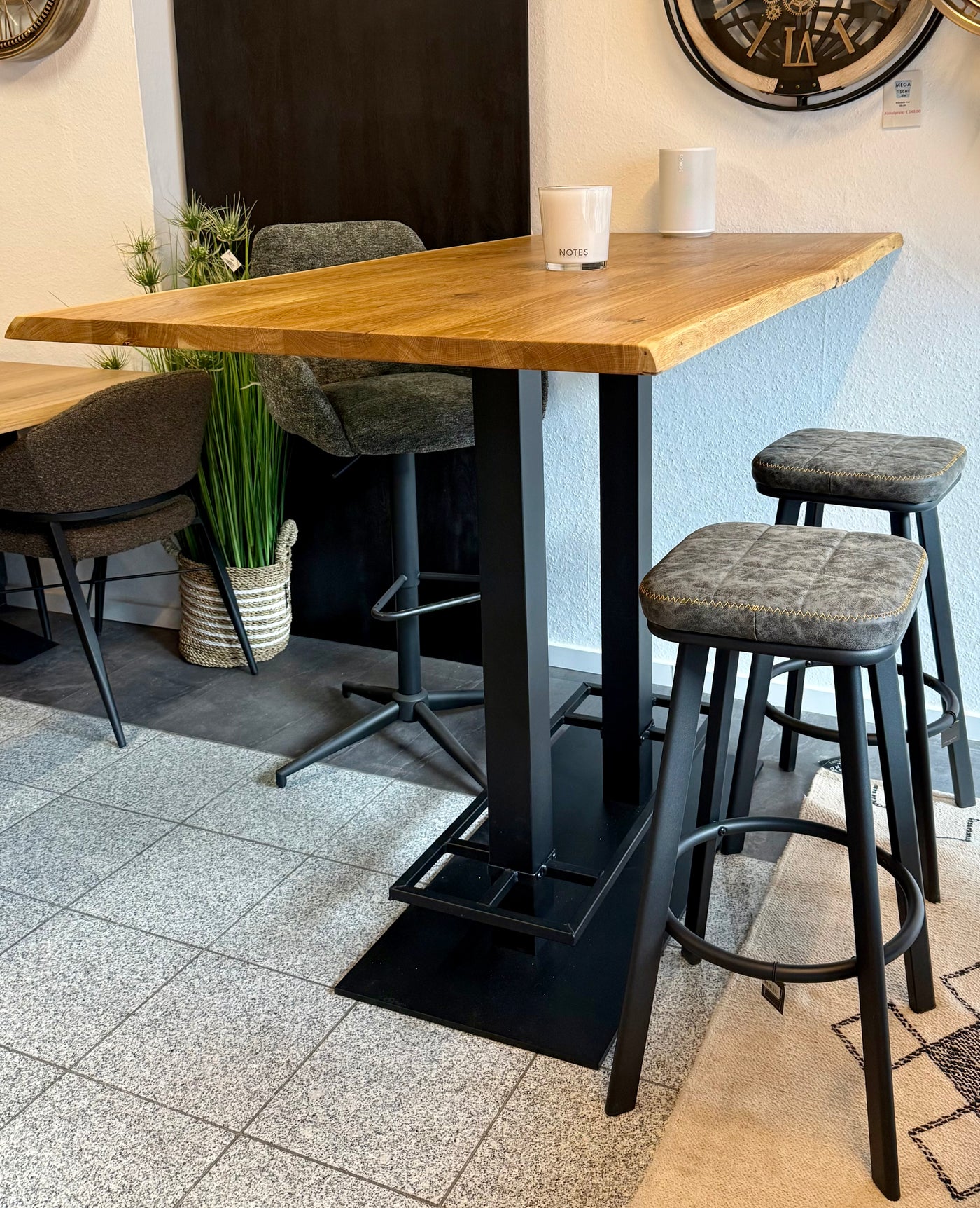 Table de bar Düsseldorf chêne massif pur 160 à 240 cm, épaisseur 3 cm, bois huilé avec pied colonne en métal noir, 5 tailles
