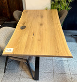 Esstisch Düsseldorf Eiche massiv 160 bis 240 in 3 cm Dicke Holz geölt mit Spider Metall Gestell schwarz 5 Größen