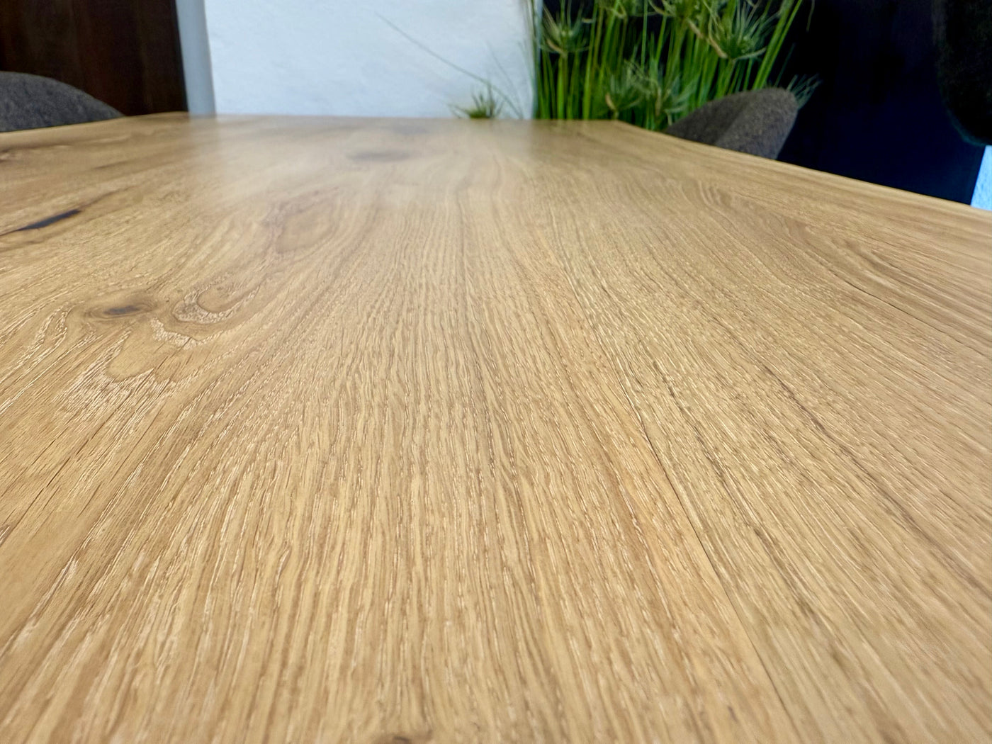 Esstisch Düsseldorf Eiche massiv 160 bis 240 in 3 cm Dicke Holz geölt mit Spider Metall Gestell schwarz 5 Größen