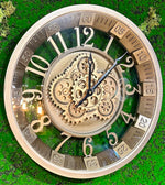 Lade das Bild in den Galerie-Viewer, 46 cm Wanduhr Brüssel 46 cm mit Animation antik-silber messing drehende Zahnräder Industrial
