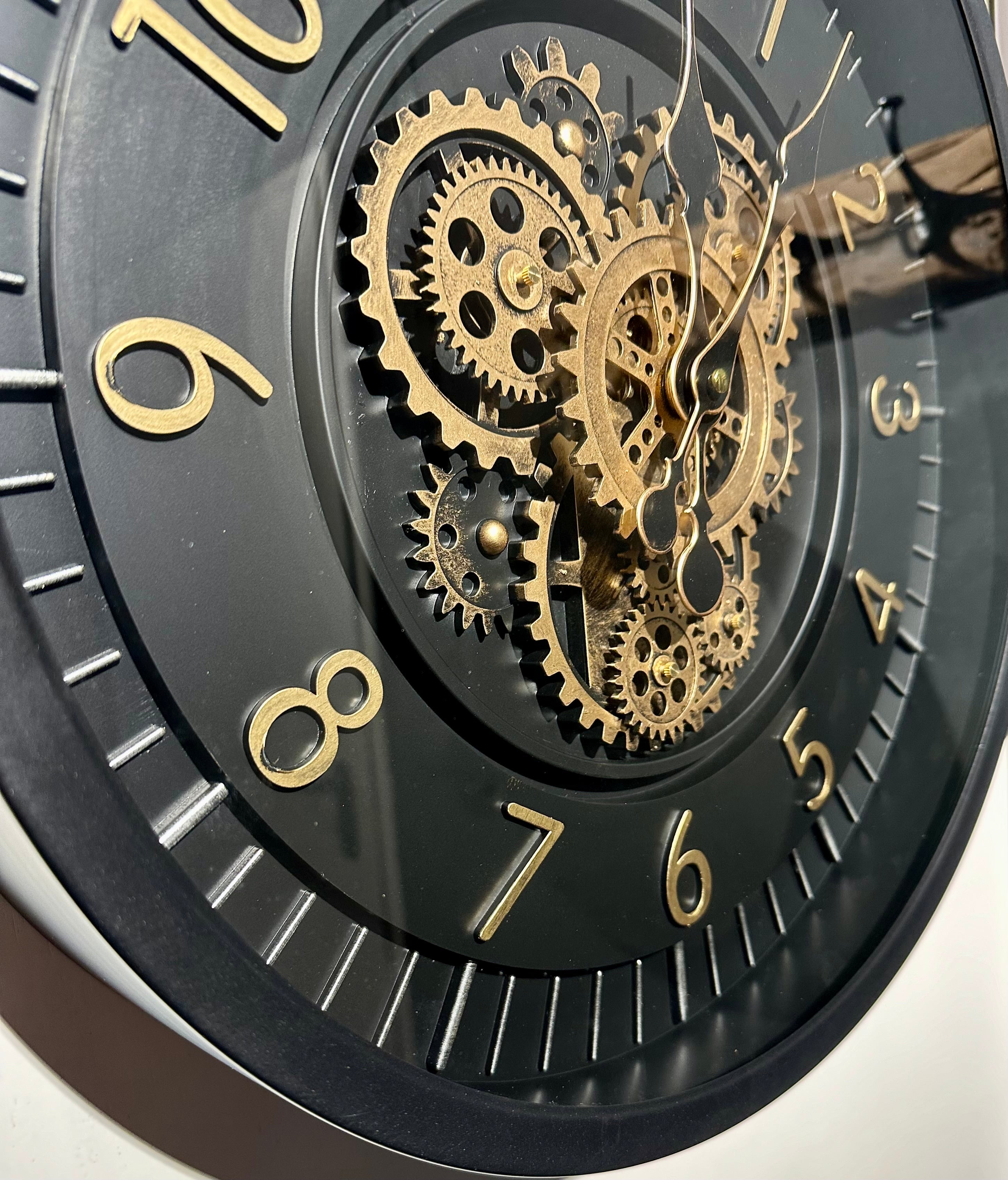 45 cm Zürich Vintage Wanduhr mit Zahnrädern schwarz gold