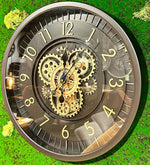 Lade das Bild in den Galerie-Viewer, 45 cm Zürich Vintage Wanduhr mit Zahnrädern schwarz gold
