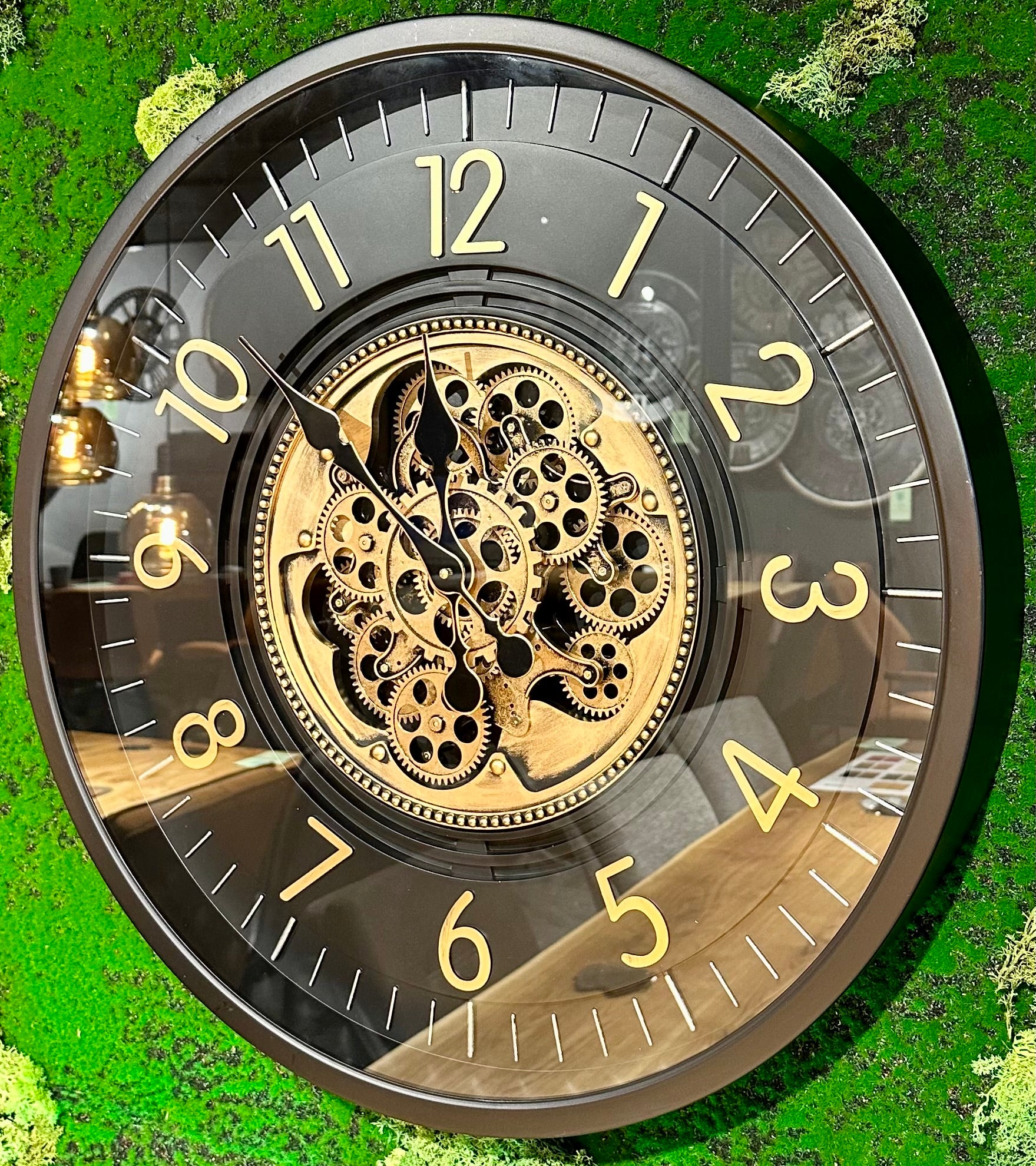 66 cm Zürich Wanduhr mit Zahnrädern schwarz gold