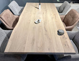 Baumkante Esstisch Stockholm Eiche massiv 180 bis 300 cm in 4 cm Holz weiß geölt & lackiert mit X Gestell 7 Größen