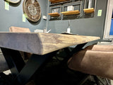 Baumkante Esstisch Stockholm Eiche massiv 180 bis 300 cm in 4 cm Holz weiß geölt & lackiert mit X Gestell 7 Größen