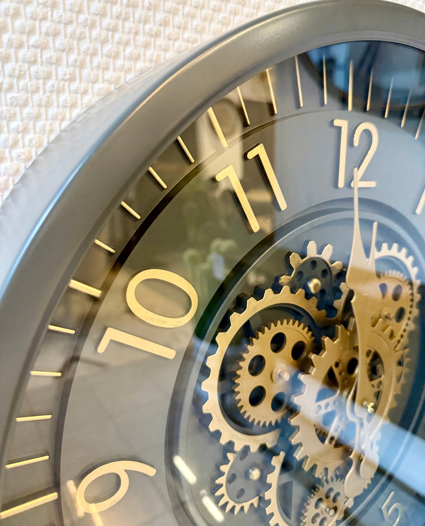 45 cm Zürich Vintage Wanduhr mit Zahnrädern anthrazit gold