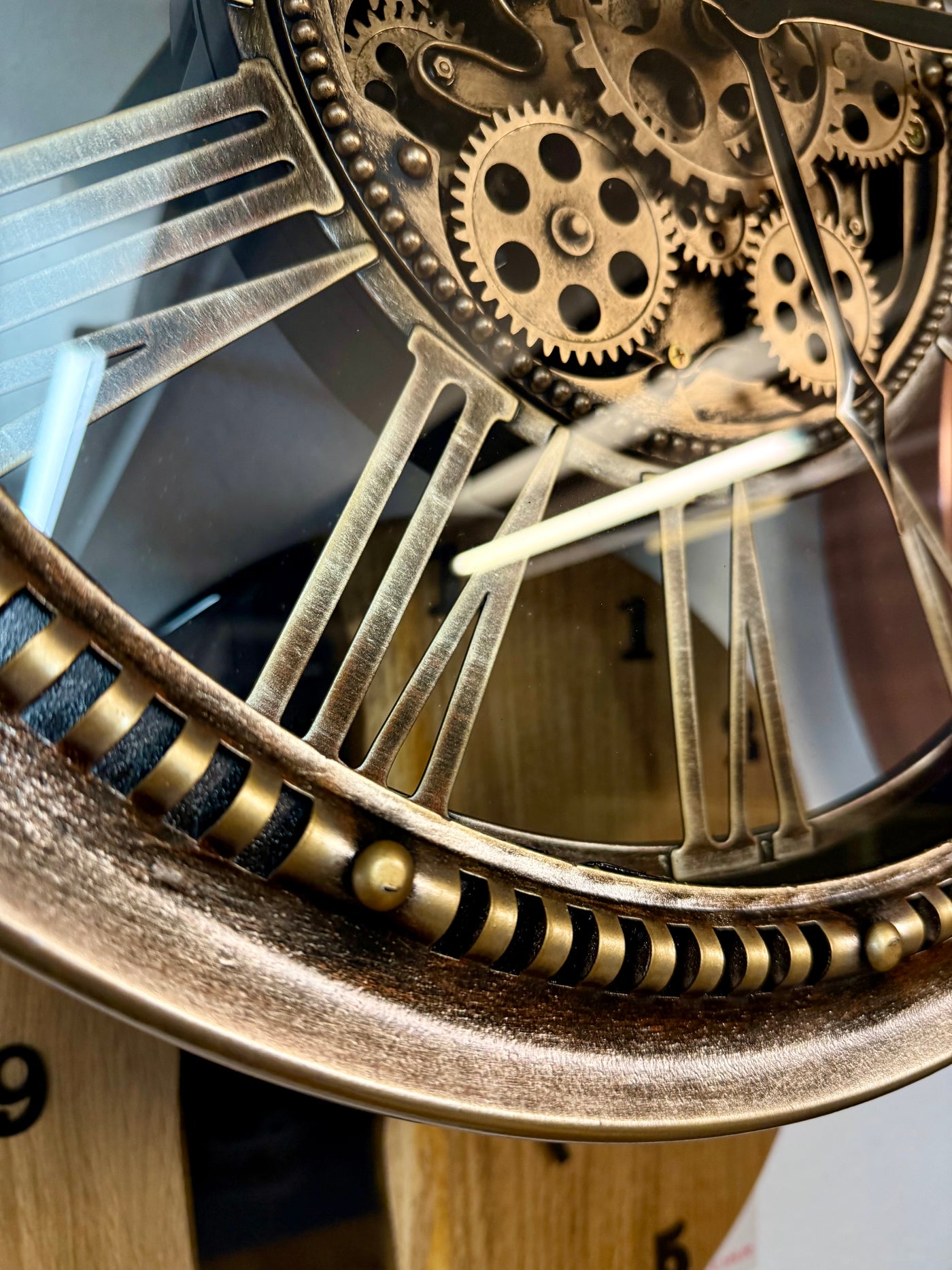 46 cm Wanduhr Kara Zahnrad braun-gold Metall Zählwerk