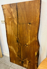 Epoxidharz Baumkante Esstisch Wildeiche 140 cm mit Spider Gestell
