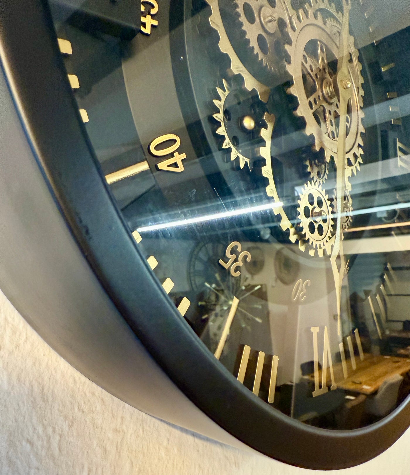 45 cm London Wanduhr schwarz gold  mit Zahnrädern
