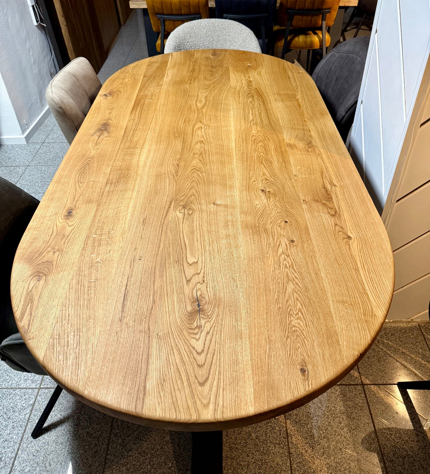 Esstisch Osnabrück Eiche massiv 200 cm in 4 cm Dicke Holz geölt mit Spider Metall Gestell schwarz