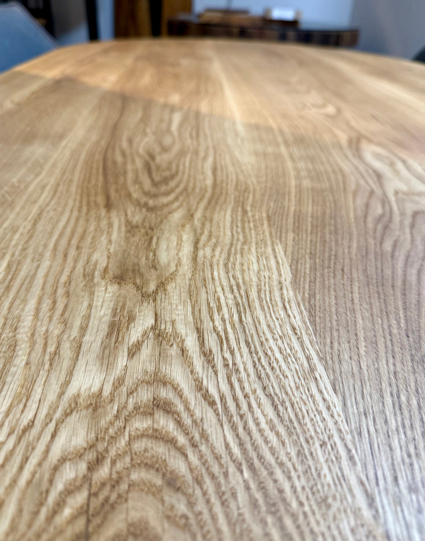 Esstisch Osnabrück Eiche massiv 200 cm in 4 cm Dicke Holz geölt mit Spider Metall Gestell schwarz