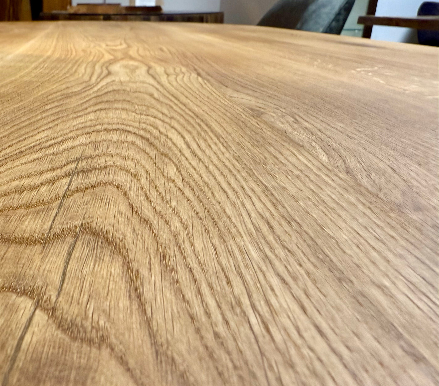 Esstisch Osnabrück Eiche massiv 200 cm in 4 cm Dicke Holz geölt mit Spider Metall Gestell schwarz