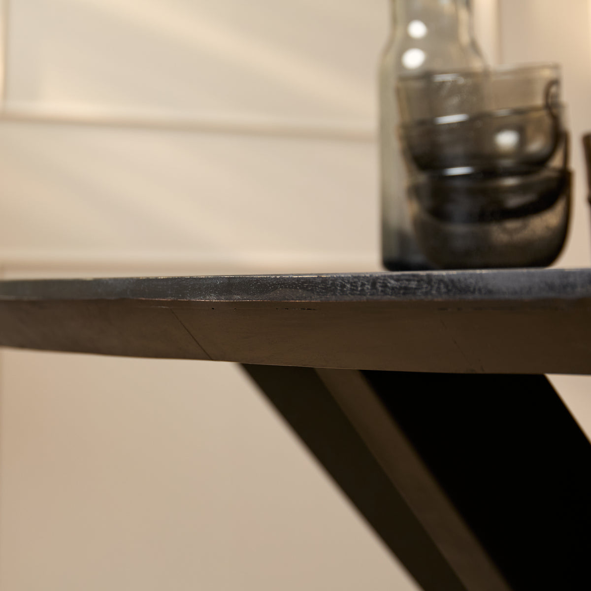 Esstisch oval Brandy Schwarz Mangoholz in 4 Größen