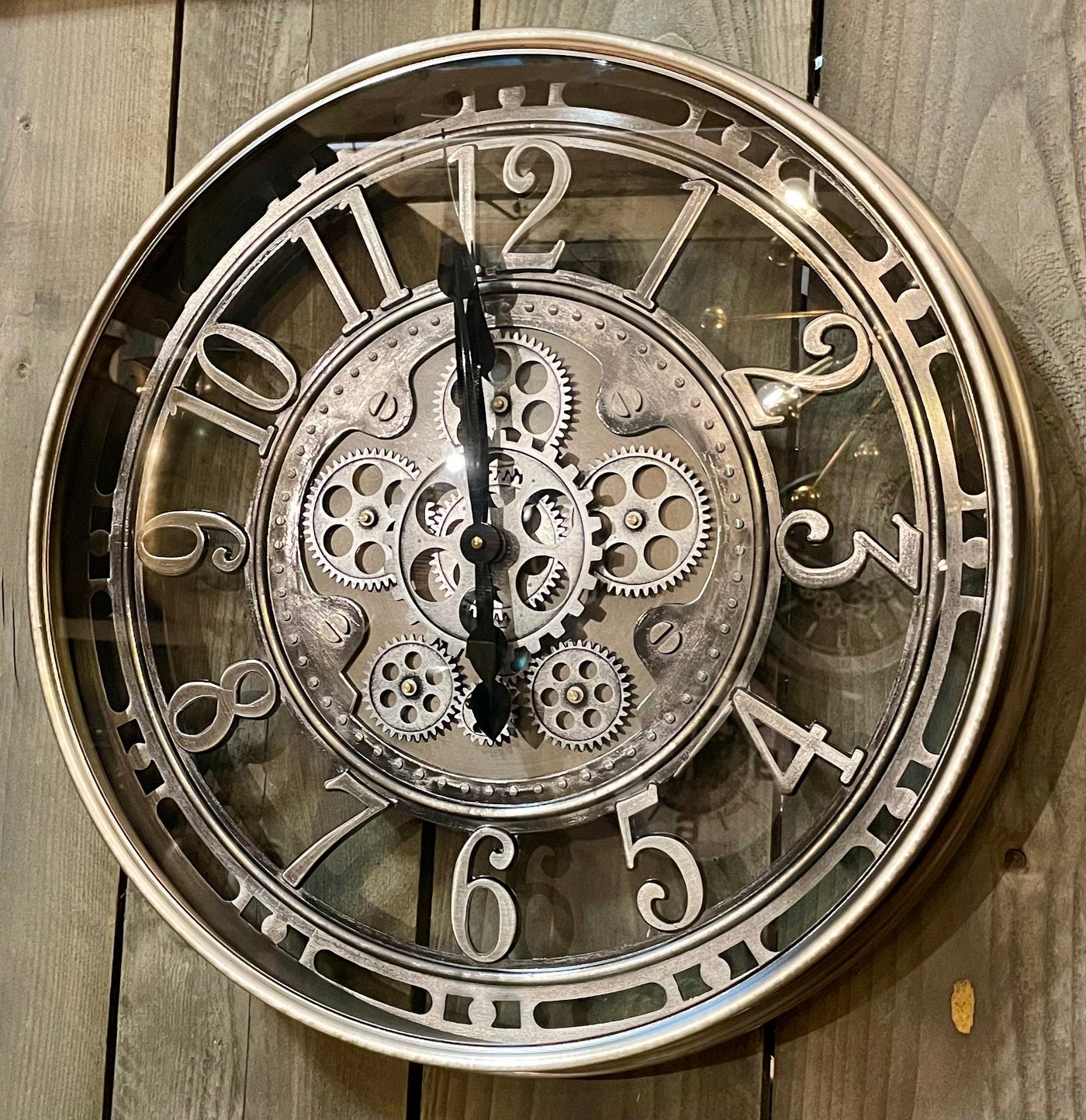 70 cm Wanduhr Zahnrad Berlin Zählwerk Animation silber grau