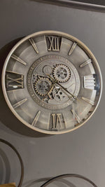 Laden und Abspielen von Videos im Galerie-Viewer, Leeds 59 cm Wanduhr Zahnrad Zählwerk Animation silber grau
