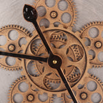 Lade das Bild in den Galerie-Viewer, Vintage Wanduhr 60 cm Zahnrad silber Messing Metall Zählwerk goldfarbig
