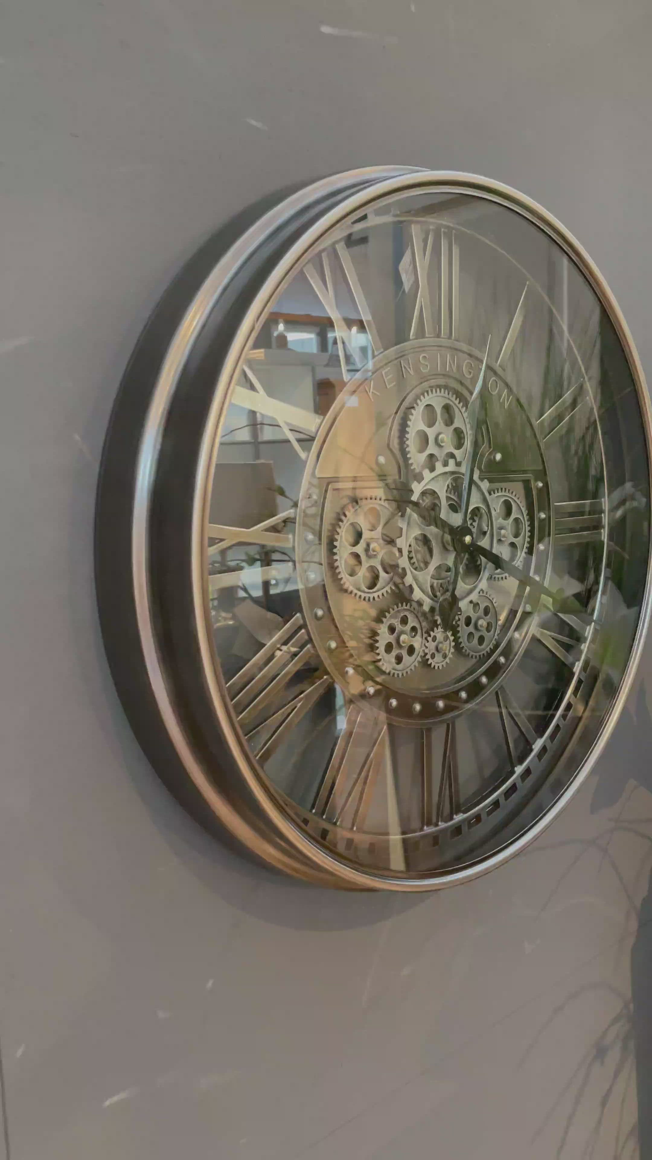 KENSINGTON Wanduhr Zahnrad Zählwerk Animation silber grau