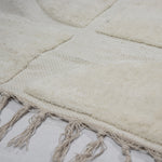 Lade das Bild in den Galerie-Viewer, Design Fransenteppich Ronan Natural beige sand 3D Muster Modern 2 Größen Baumwolle

