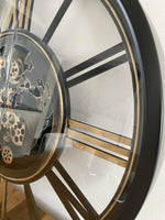 Lade das Bild in den Galerie-Viewer, 80 cm Weltkarte Wanduhr Zahnrad schwarz gold beweglich mit Zahnrädern
