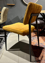 Lade das Bild in den Galerie-Viewer, Stuhl Ivanka Samt in 3 Farben ocker-gelb grün anthrazit-grau mit Metallgestell
