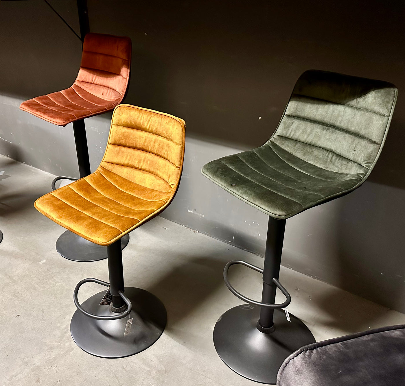 Samt Velours Sitzhocker Tokyo höhenverstellbar Barhocker 3 Farben