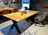 Table de salle à manger Hamburg en chêne massif de 200 à 300 cm, épaisseur 4 cm, bois huilé avec piétement en métal en X noir, 6 tailles