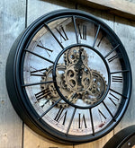 Lade das Bild in den Galerie-Viewer, Kleine Wanduhr Industrie Stil Zahnrad Zählwerk 50 cm Schwarz.
