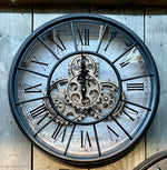 Lade das Bild in den Galerie-Viewer, Kleine Wanduhr Industrie Stil Zahnrad Zählwerk 50 cm Schwarz.
