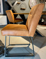 Stuhl Breda Mikrofaser in Cognac Braun mit Metallgestell