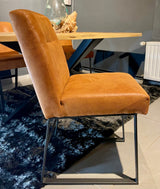 Stuhl Breda Mikrofaser in Cognac Braun mit Metallgestell